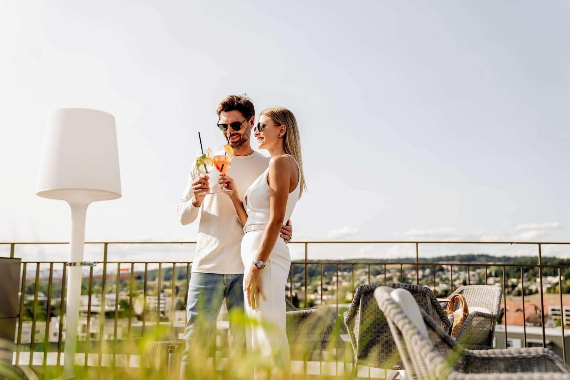 Hotel Allegra Lodge Клотен Экстерьер фото