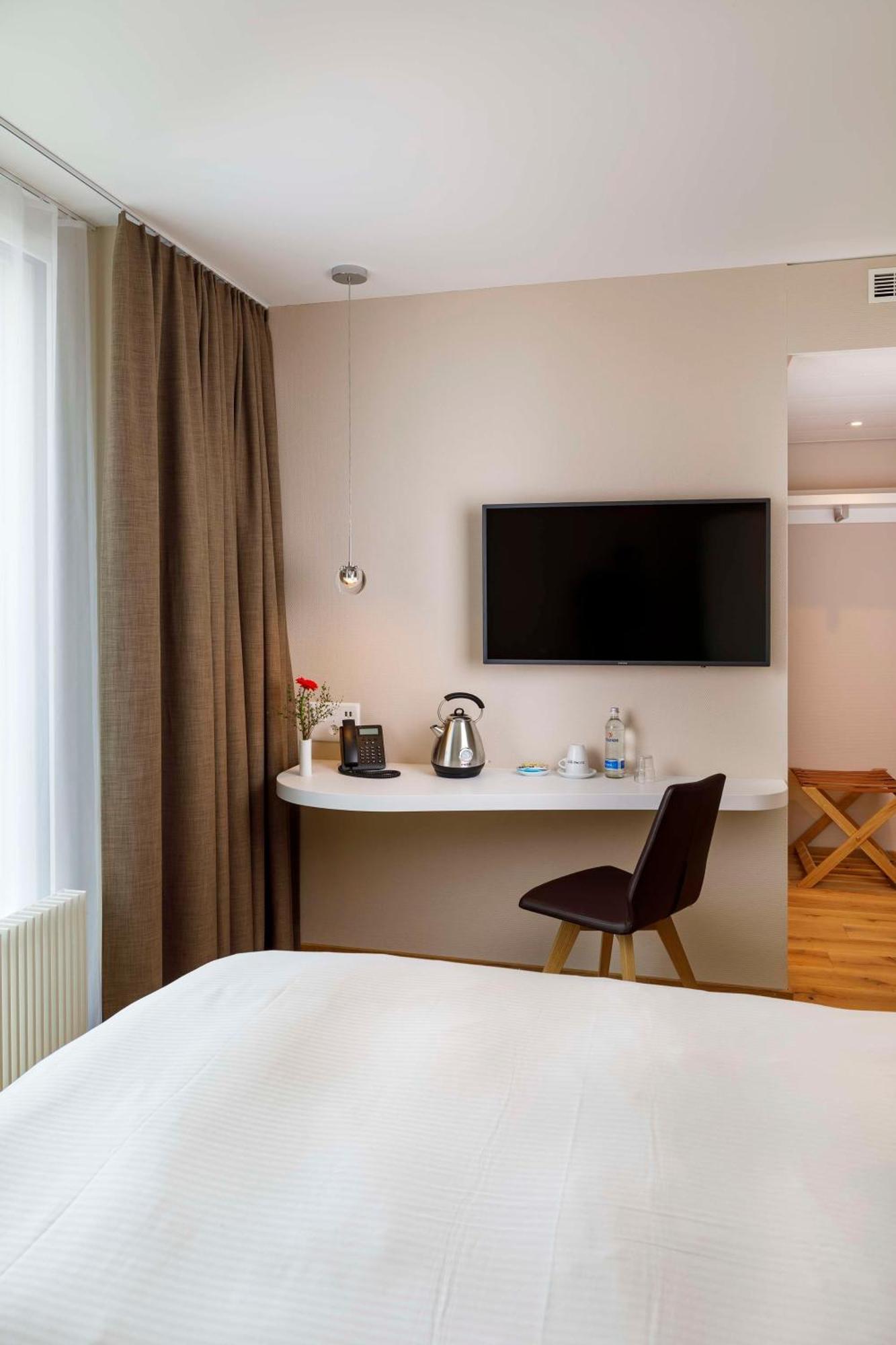 Hotel Allegra Lodge Клотен Экстерьер фото